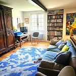 De Luxe A Villa