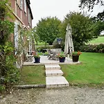 De Luxe A Villa *